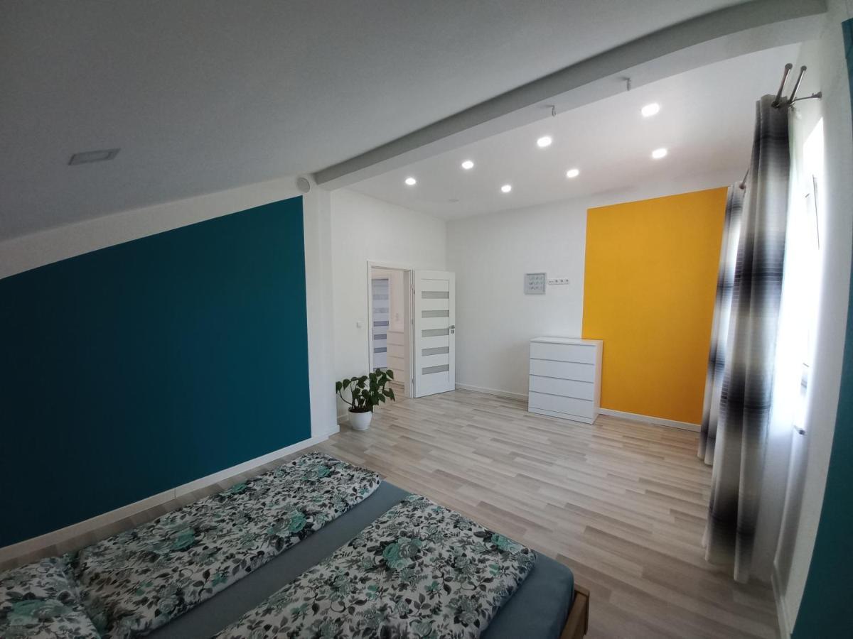 Domki Cztery Pory Roku Czchow Exteriér fotografie