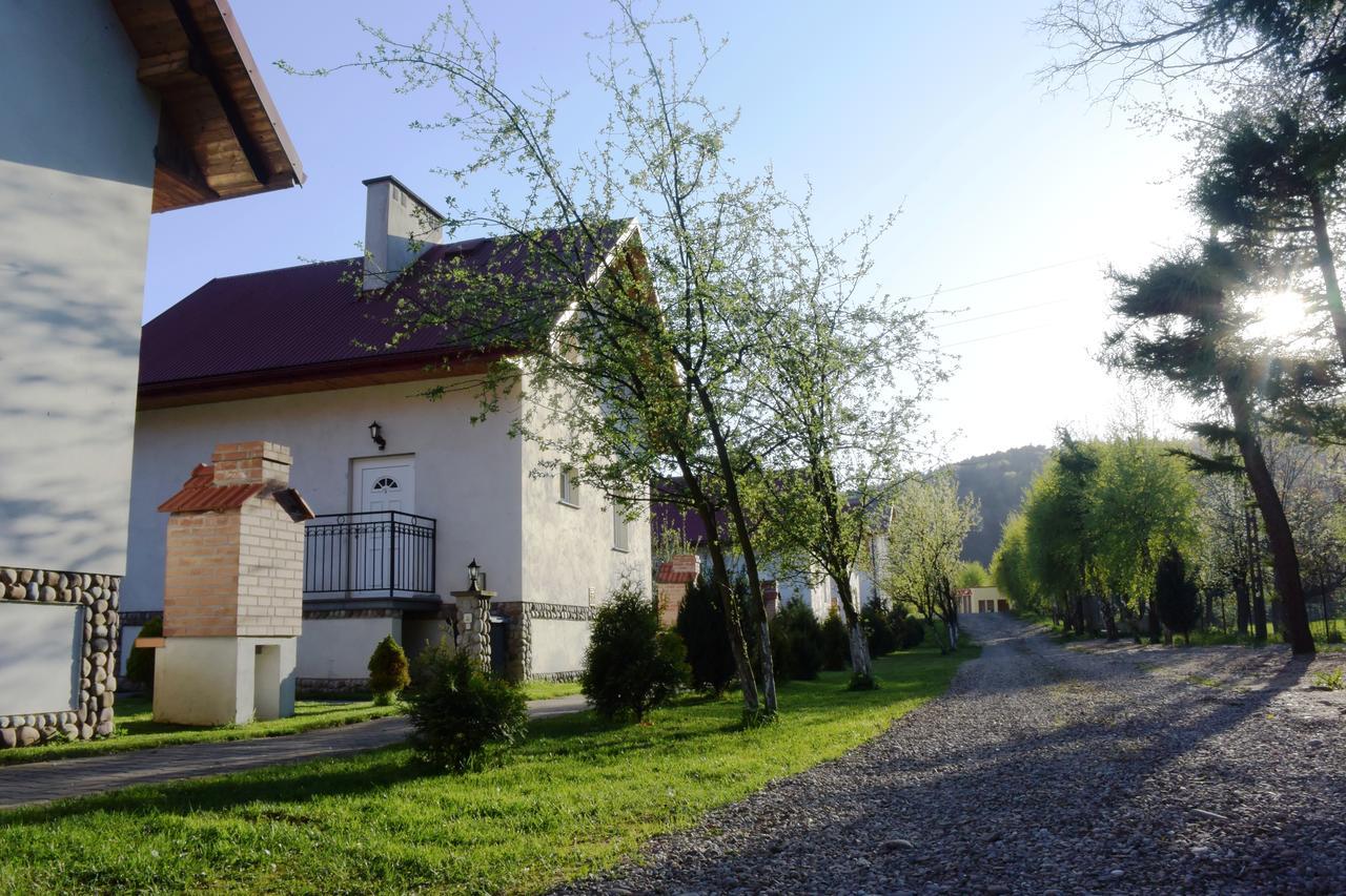 Domki Cztery Pory Roku Czchow Exteriér fotografie
